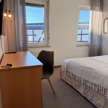 Zur Linde - By Willms & Schoemer Eg Lejlighedshotel Euskirchen