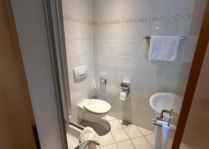 Aparthotel Zur Linde - By Willms & Schoemer Eg Euskirchen