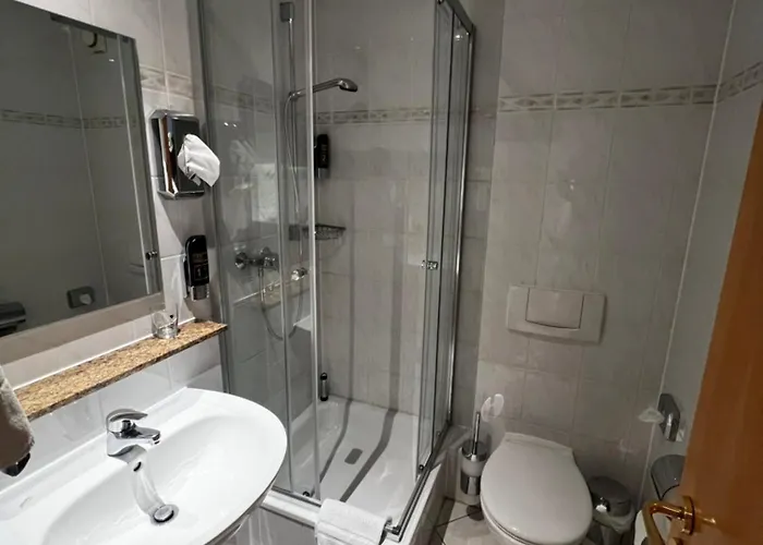 Aparthotel Zur Linde - By Willms & Schoemer Eg Euskirchen